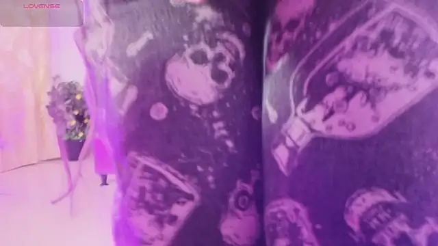 ZURY TAY online show from 27, 3, 2026