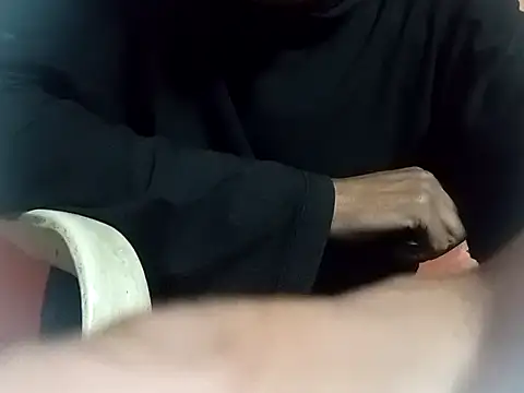 Hay-Viene-El-Huyy online show from 17, 10, 2025