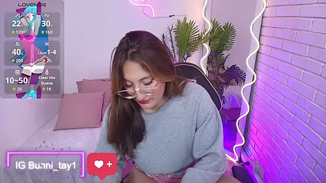 Bunni tay online show from 20, 9, 2025