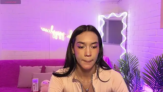 artemiss tay online show from 4, 12, 2025