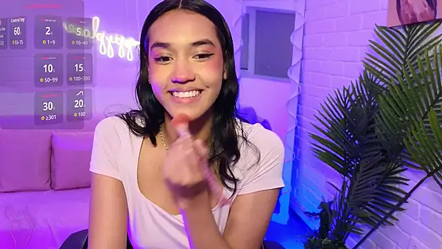 Snapshot of artemiss_tay chatting on 15, 11, 2025 artemiss tay online show from 15, 11, 2025