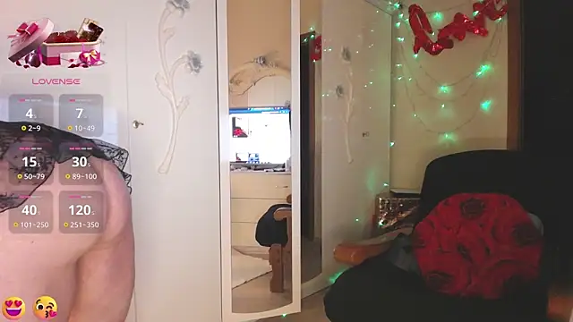 Snapshot of MIA_LO_VE chatting on 23, 3, 2026 MIA LO VE online show from 23, 3, 2026