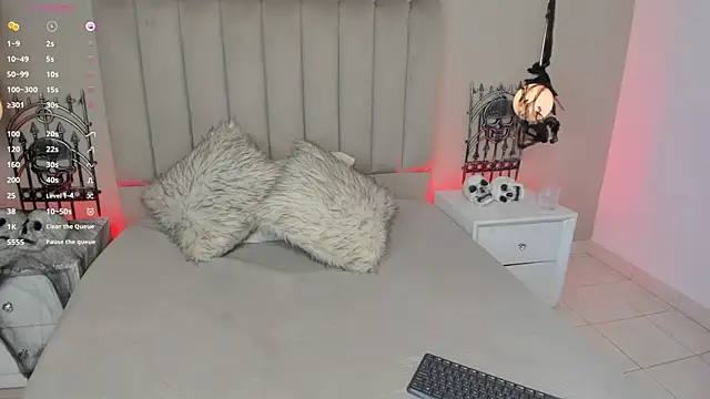 Dani rosse  online show from 26, 10, 2025