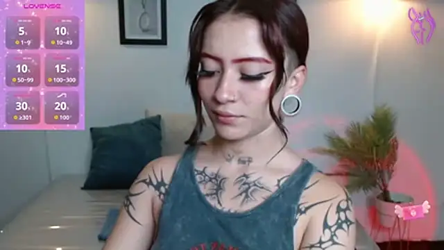 Snapshot of Evanss_lx chatting on 10, 11, 2025 Evanss lx online show from 10, 11, 2025