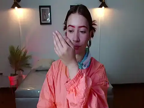 Snapshot of Evanss_lx chatting on 14, 11, 2025 Evanss lx online show from 14, 11, 2025