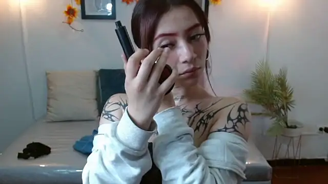 Snapshot of Evanss_lx chatting on 1, 11, 2025 Evanss lx online show from 1, 11, 2025