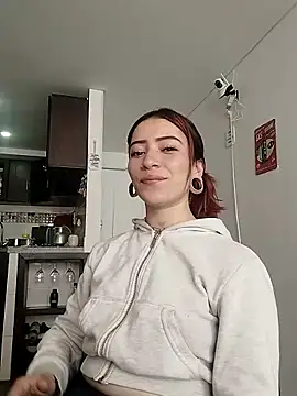 Snapshot of Evanss_lx chatting on 11, 10, 2025 Evanss lx online show from 11, 10, 2025