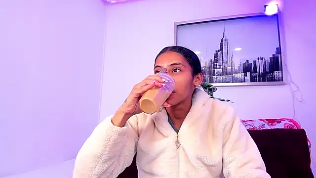 sarah ashbourne online show from 9, 10, 2025