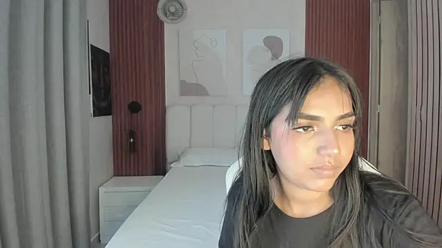 Jessgarcia  online show from 26, 9, 2025