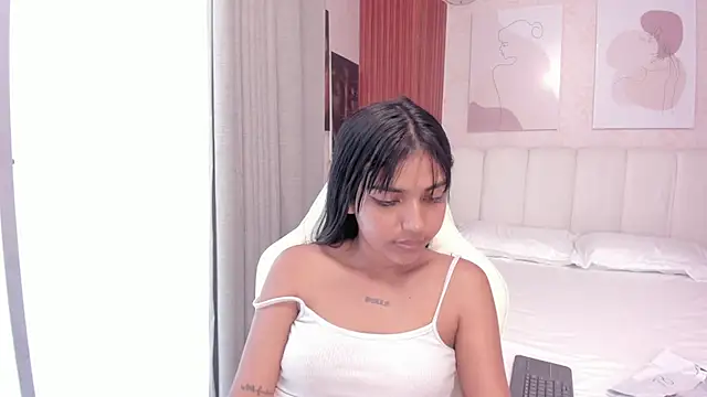 Jessgarcia  online show from 25, 9, 2025