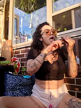 Av3ryyBe3 online show from 17, 6, 2026