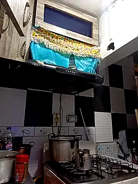 Lady 16 online show from 20, 12, 2025