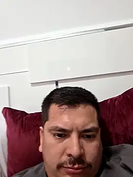Snapshot of lucho8690 chatting on 8, 4, 2026 lucho8690 online show from 8, 4, 2026