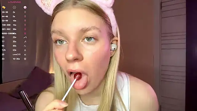 MaryjaneSpider online show from 23, 10, 2025