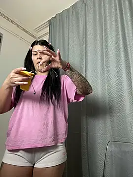 MiaKiittyy online show from 19, 2, 2026