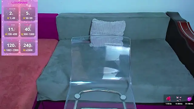 Snapshot of MiaKiittyy chatting on 19, 10, 2025 MiaKiittyy online show from 19, 10, 2025