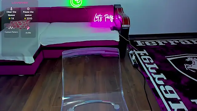 Snapshot of MiaKiittyy chatting on 24, 11, 2025 MiaKiittyy online show from 24, 11, 2025