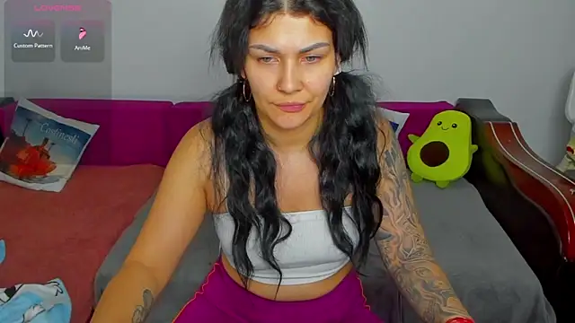 MiaKiittyy online show from 8, 1, 2026