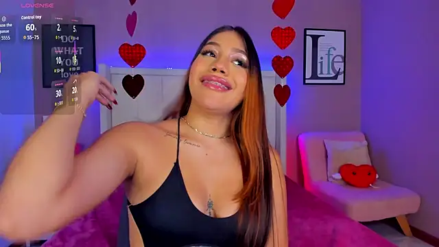 sarahyessica online show from 20, 2, 2026