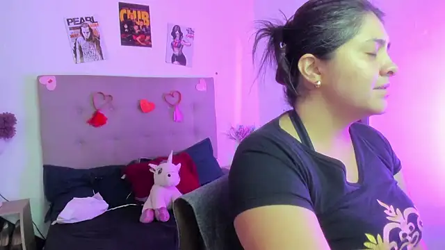 TifanyAmazinng online show from 13, 2, 2026