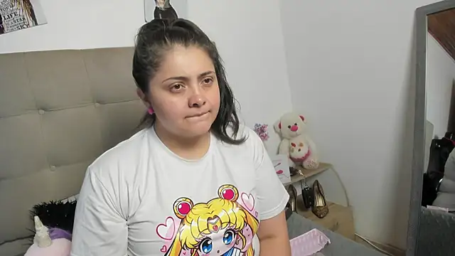 Snapshot of TifanyAmazinng chatting on 13, 11, 2025 TifanyAmazinng online show from 13, 11, 2025