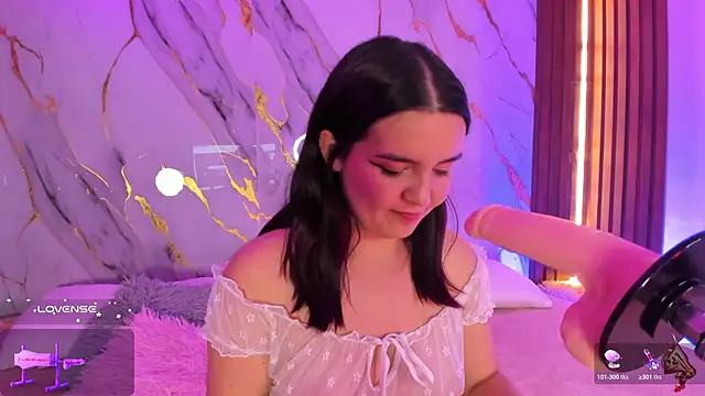 alicecute77 online show from 28, 10, 2025