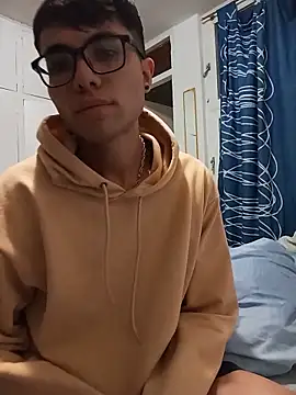 Naughty Boy13 online show from 23, 5, 2026