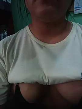 Suandenilo7 online show from 5, 11, 2025