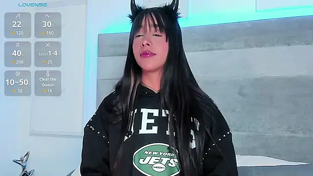 Aleja ruizz online show from 17, 10, 2025