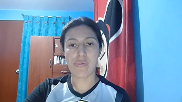 SarahFriendly online show from 9, 7, 2026