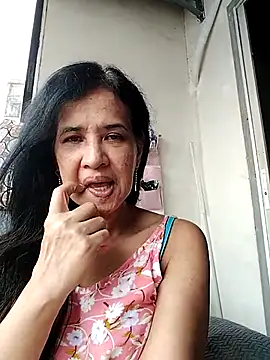 Prettysweetmum online show from 27, 9, 2025