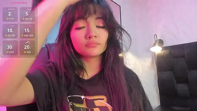 Snapshot of Darky_Doll chatting on 19, 11, 2025 Darky Doll online show from 19, 11, 2025