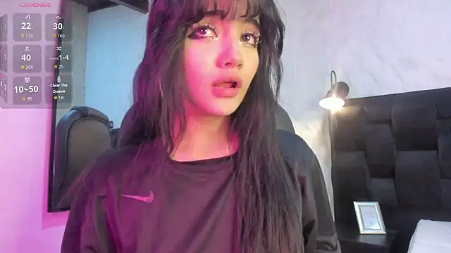 Snapshot of Darky_Doll chatting on 27, 11, 2025 Darky Doll online show from 27, 11, 2025