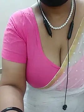 Snapshot of tami_lavanya chatting on 29, 5, 2026 tami lavanya online show from 29, 5, 2026
