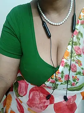 Snapshot of tami_lavanya chatting on 31, 5, 2026 tami lavanya online show from 31, 5, 2026