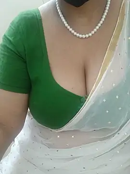 Snapshot of tami_lavanya chatting on 17, 5, 2026 tami lavanya online show from 17, 5, 2026
