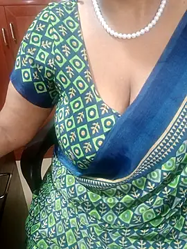 Snapshot of tami_lavanya chatting on 1, 10, 2025 tami lavanya online show from 1, 10, 2025