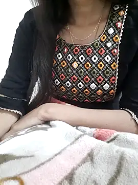 Aarti-kumri online show from 2, 2, 2026