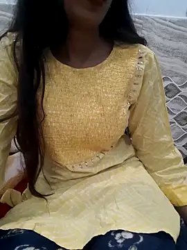 Aarti-kumri online show from 22, 11, 2025