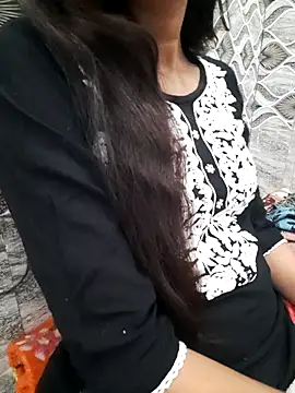 Aarti-kumri online show from 9, 11, 2025