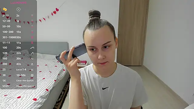 Kelly Cartier online show from 23, 2, 2026