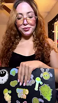Snapshot of ZeziGamingg chatting on 21, 7, 2026 ZeziGamingg online show from 21, 7, 2026