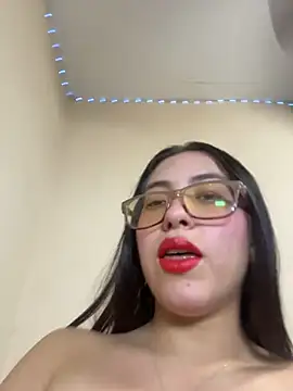 ZeziGamingg online show from 2, 11, 2025