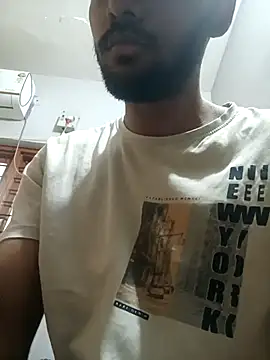 Snapshot of mayur_raaje chatting on 25, 5, 2026 mayur raaje online show from 25, 5, 2026