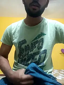 Snapshot of mayur_raaje chatting on 5, 5, 2026 mayur raaje online show from 5, 5, 2026