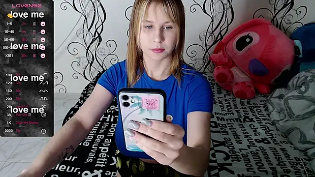 RoyAngela online show from 5, 11, 2025