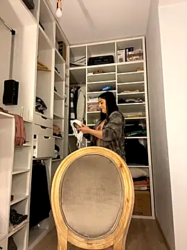 Lexi Storm online show from 22, 11, 2025