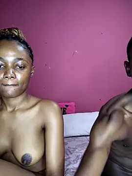 Snapshot of BrownRoxxane6 chatting on 15, 11, 2025 BrownRoxxane6 online show from 15, 11, 2025