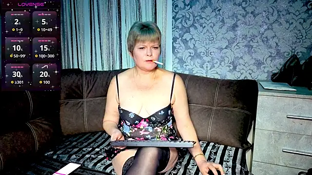 Tess Terners online show from 4, 7, 2026