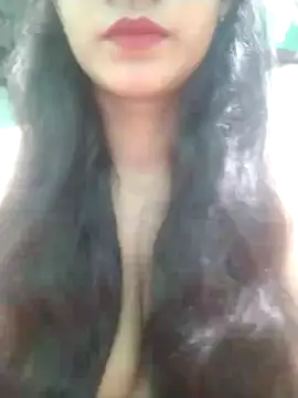 Snapshot of BerryOnFire chatting on 18, 10, 2025 BerryOnFire online show from 18, 10, 2025